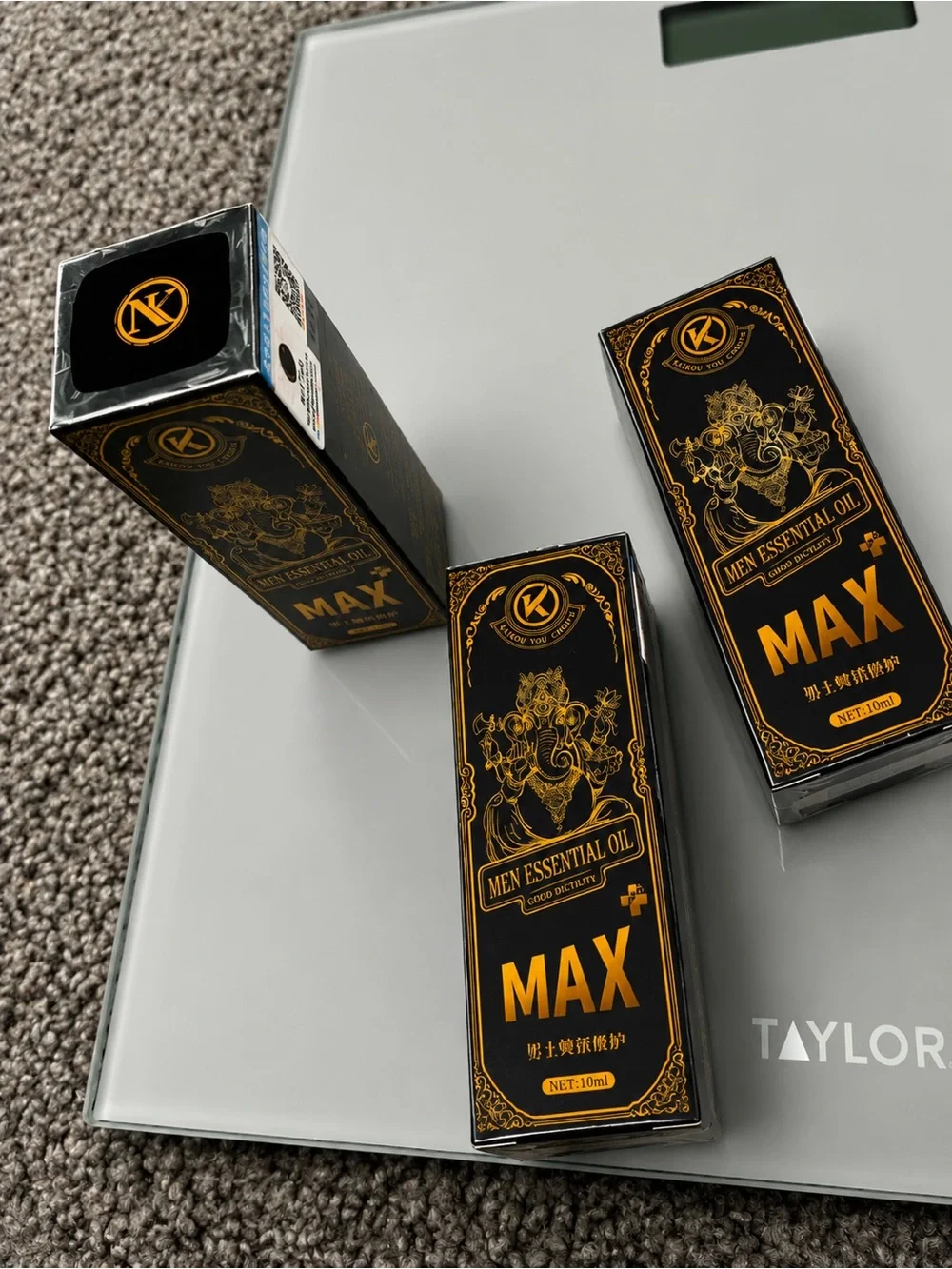MAX Men Essential Oil - Black & Gold